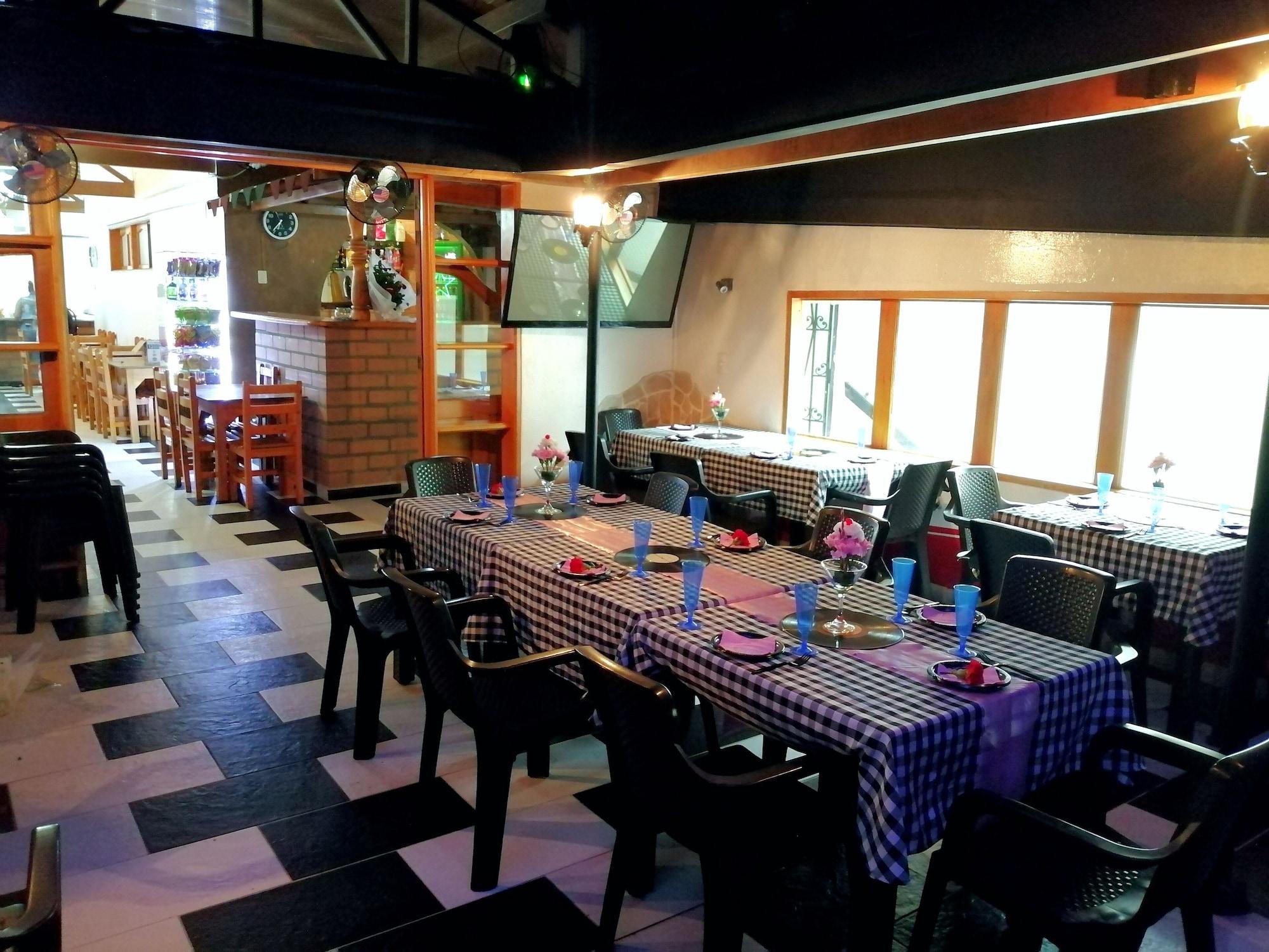 Sala de Reuniones Persea Hotel - sports bar