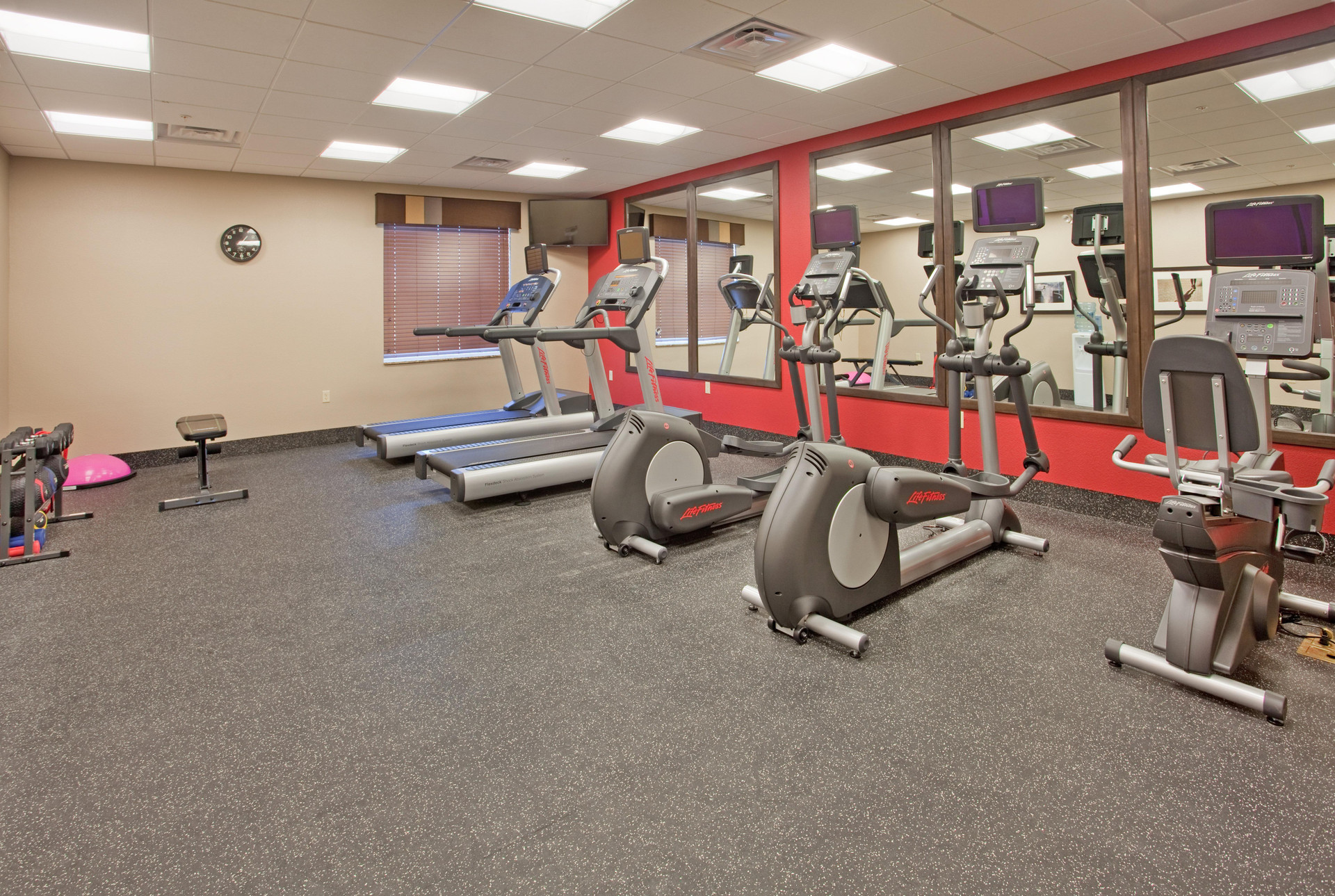 Instalaciones Recreativas Holiday Inn Express Hotel & Suites St. Joseph by IHG