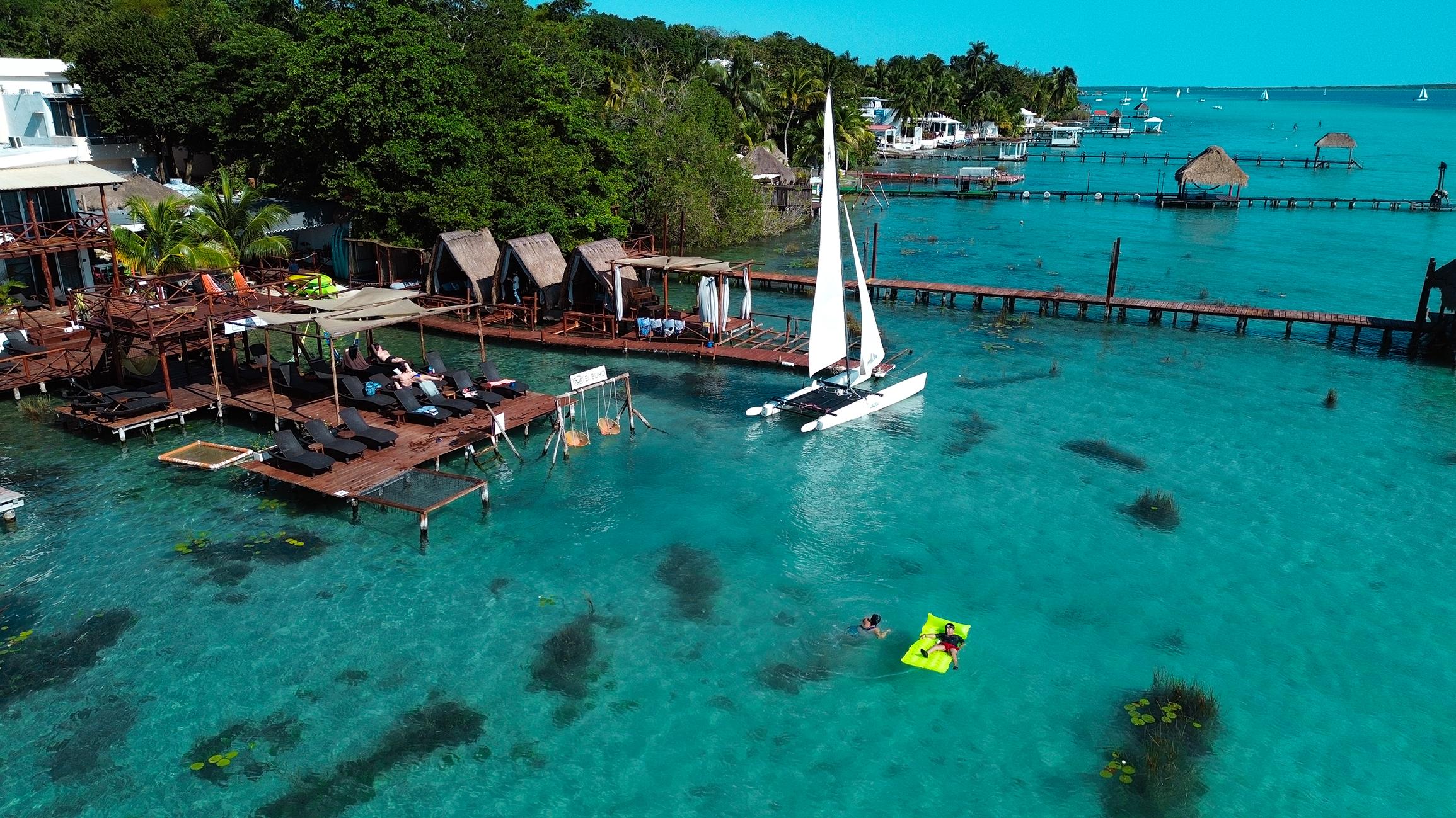 Vista Exterior El Búho Lagoon