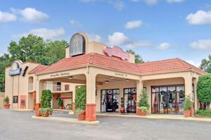 Alojamiento - Days Inn by Wyndham Memphis at Graceland