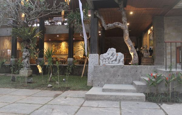 Purana Suite Ubud
