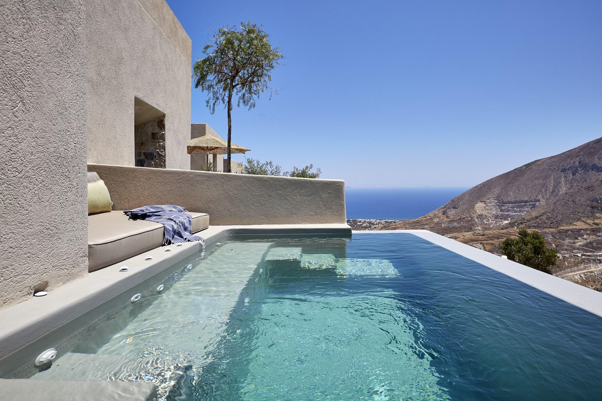 Varios Aeon Suites - Adults Only