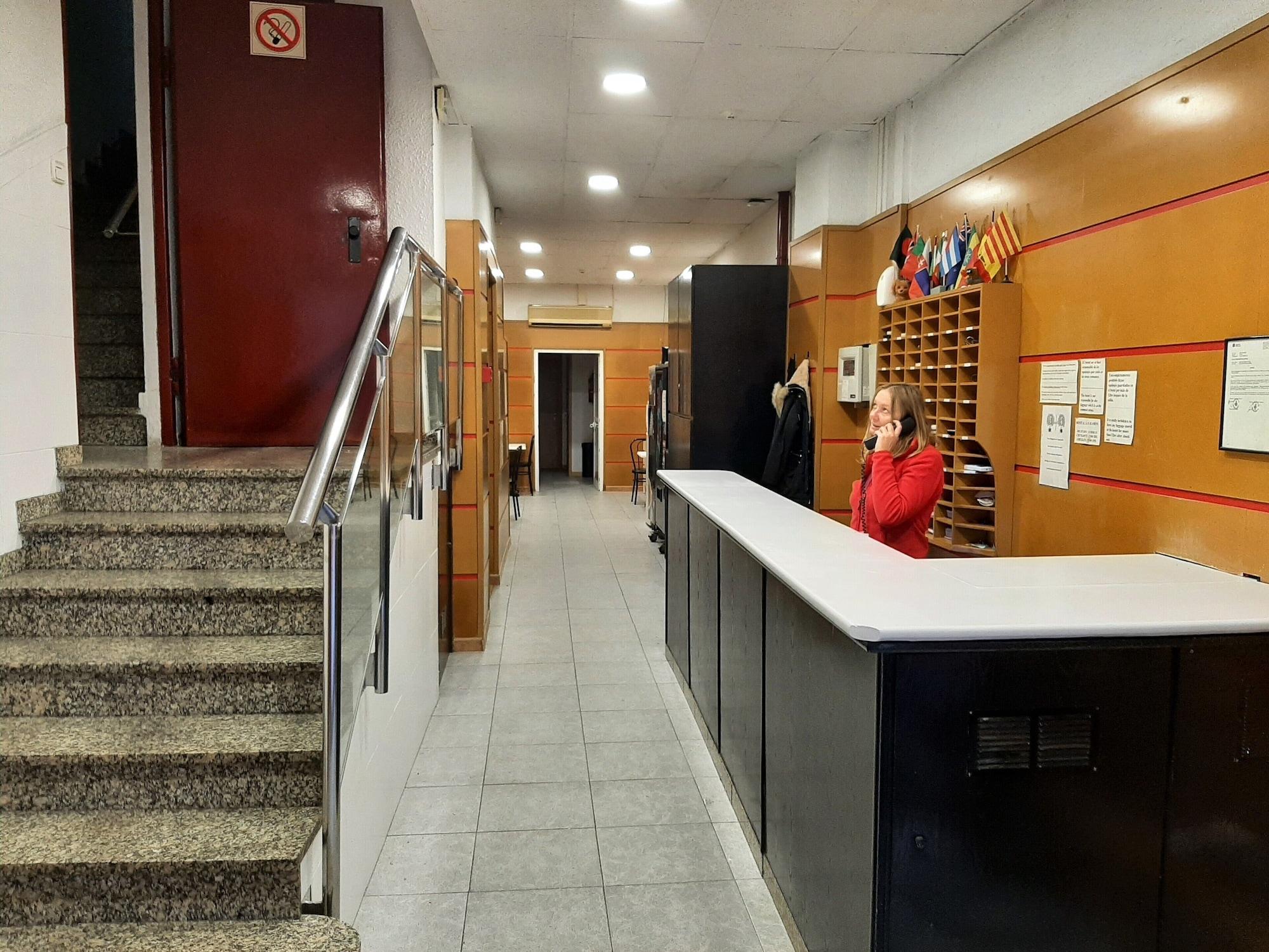 Vista Lobby Hostal Sant Ramón