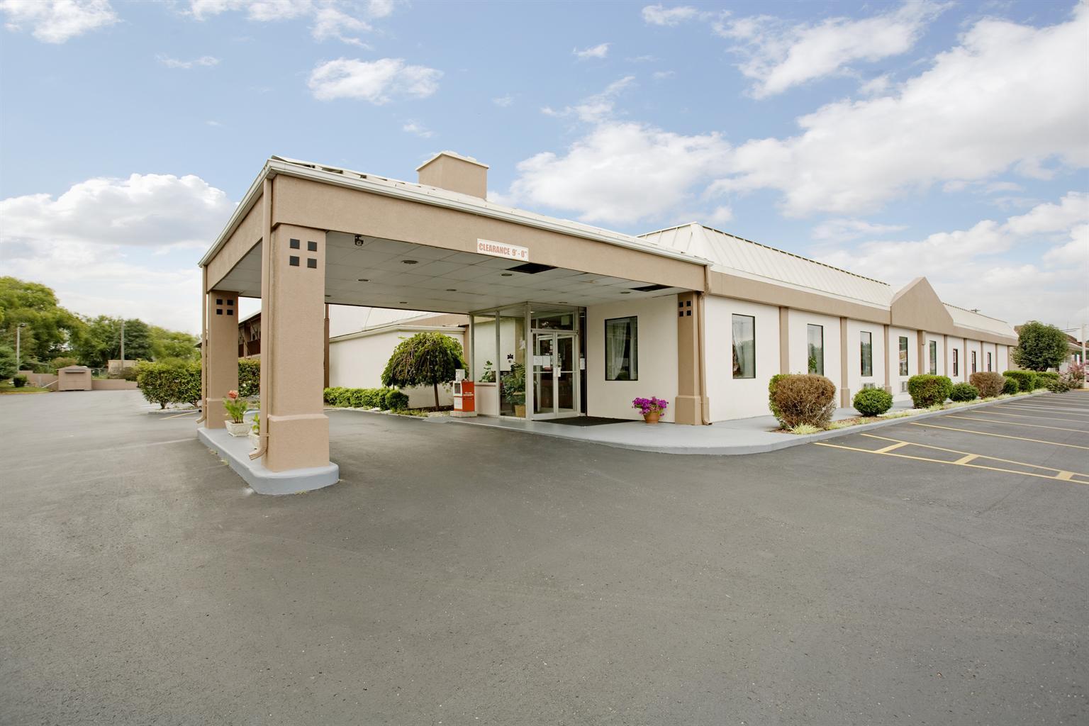 Varios Americas Best Value Inn