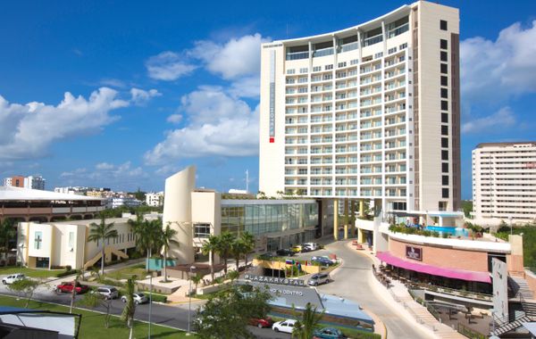 Krystal Urban Cancún & Beach Club - Hoteles cerca de Playa Tortugas en Cancún