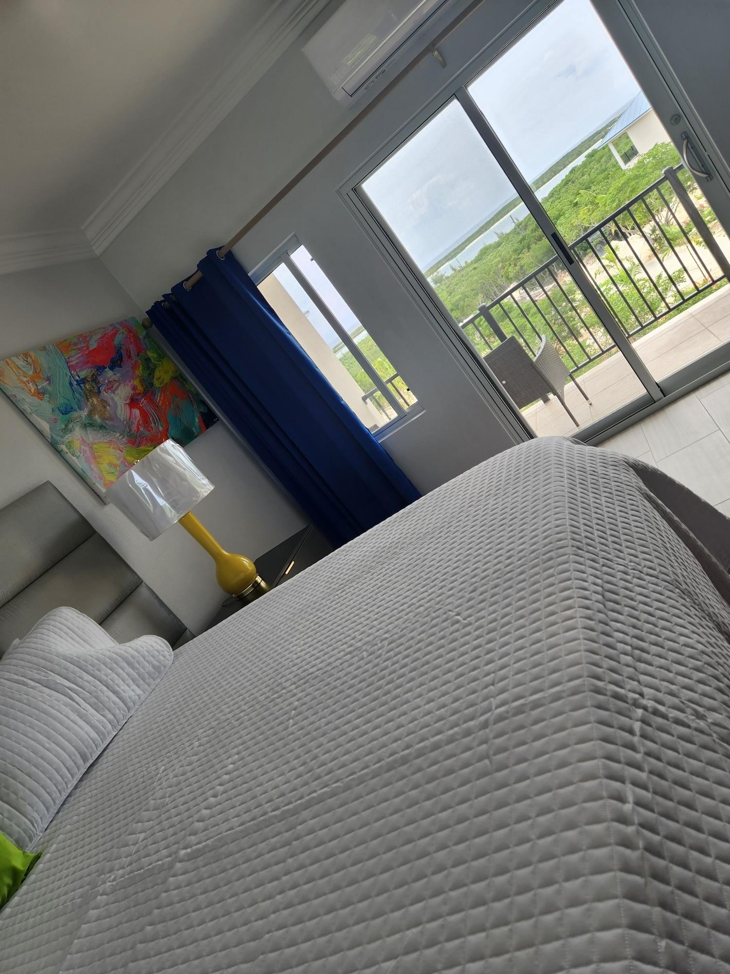 Playa Harbor Breeze Villas