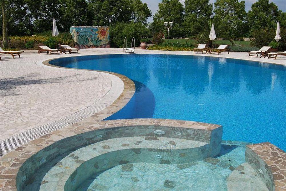 Vista Piscina Sangiorgio Resort & Spa