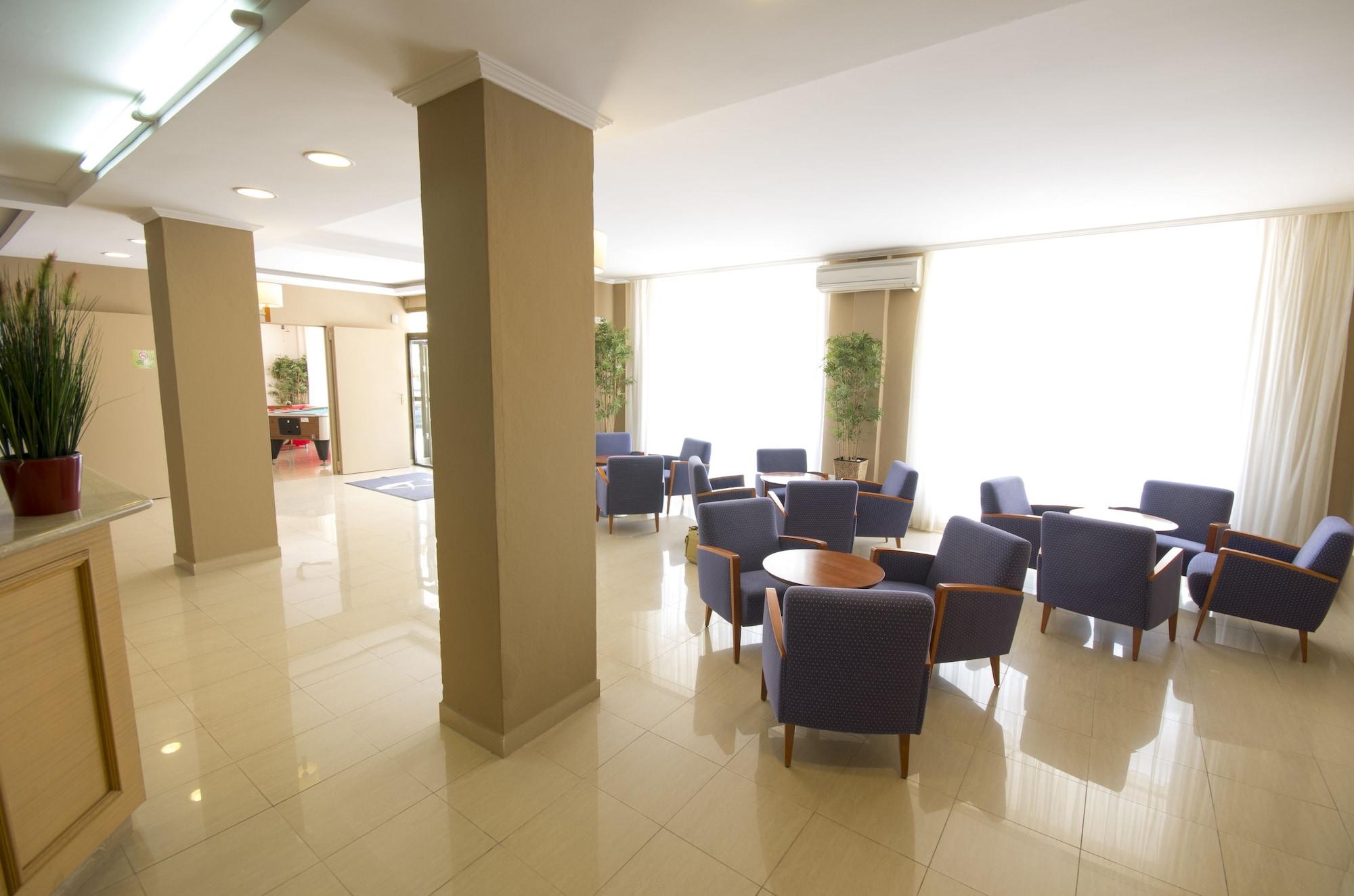 Vista Lobby azuLine Hotel Mediterraneo