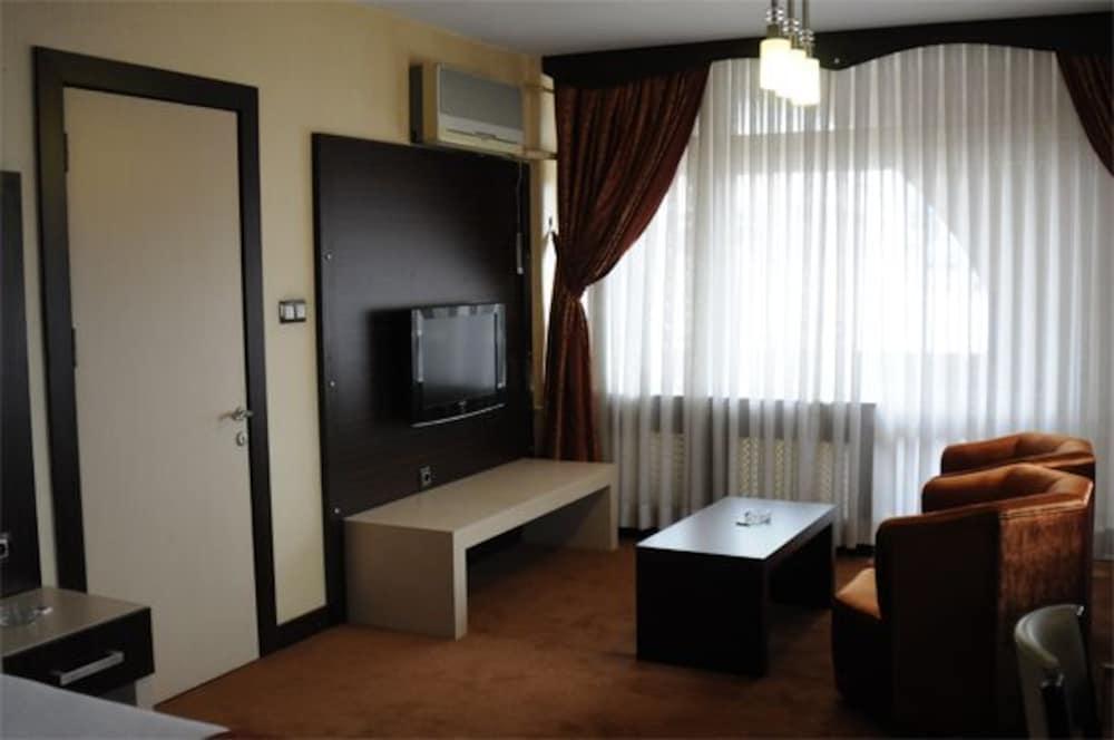 Set de Habitación Kaleli Hotel