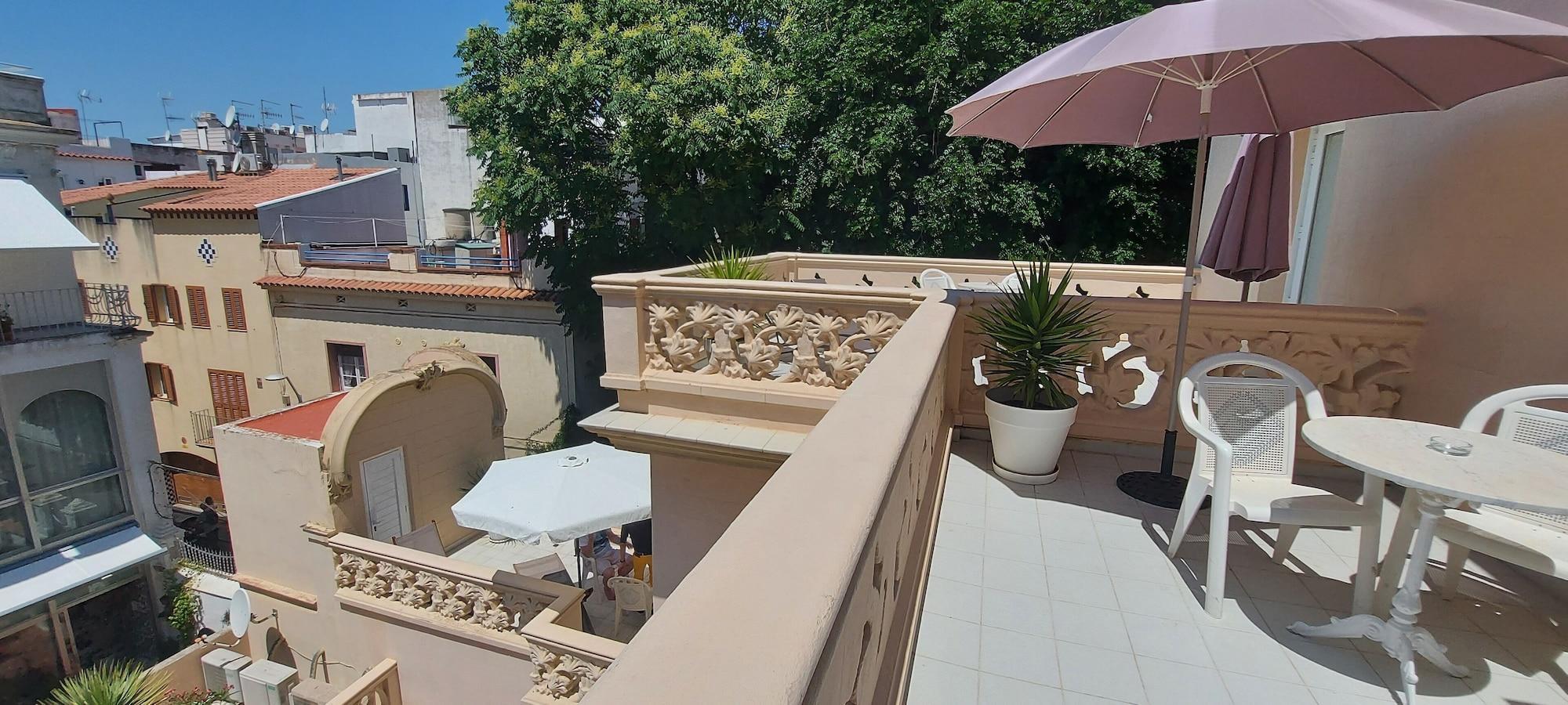 Varios Hotel Noucentista