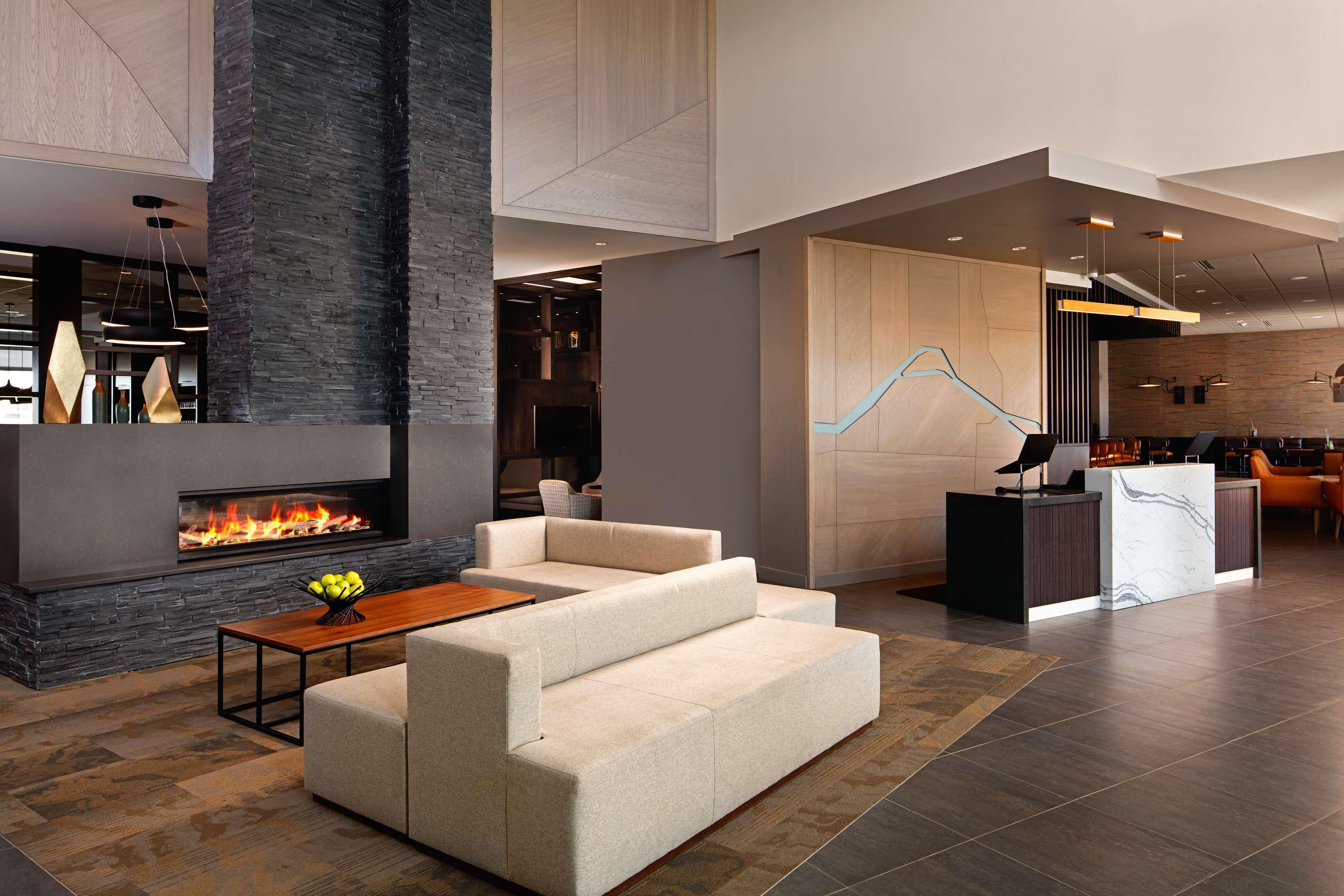 Vista Lobby Hyatt Place Calgary Airport