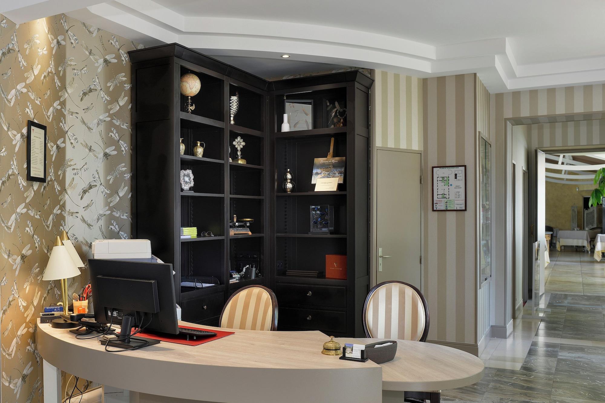 Vista Lobby Logis Le Domaine De Valaudran
