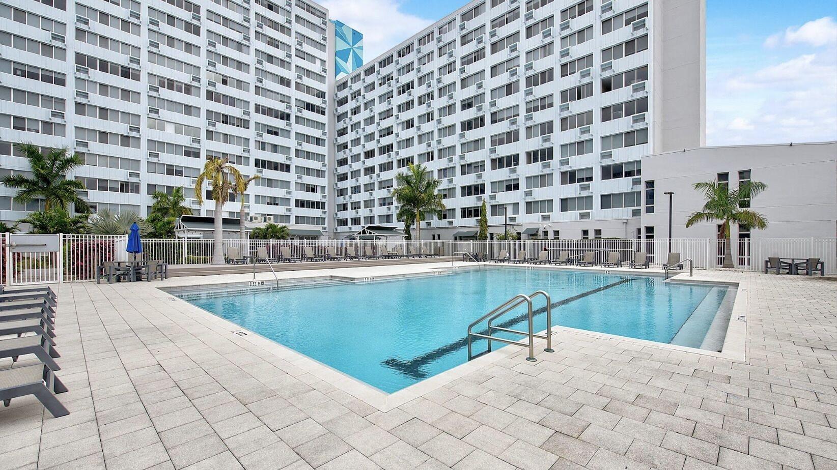 Varios Landing St. Petersburg