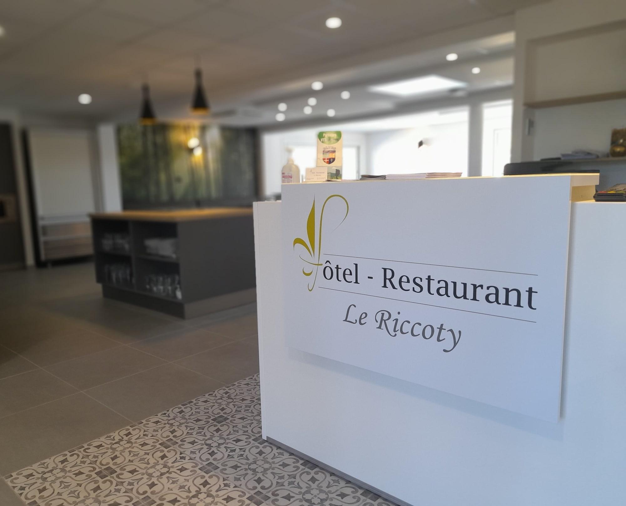 Vista Lobby Le Riccoty