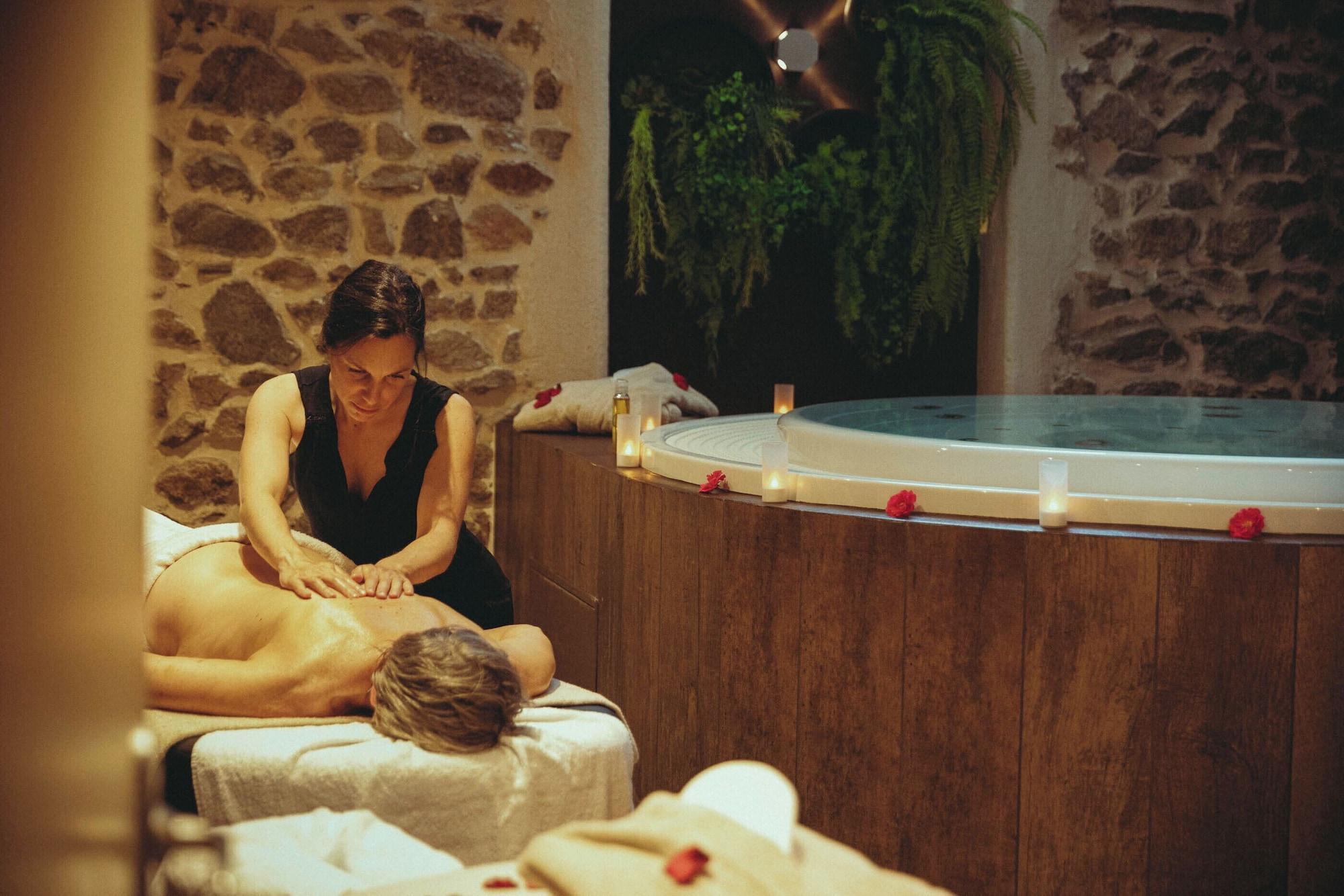 Spa Auberge de Clochemerle, Spa privatif & restaurant gastronomique