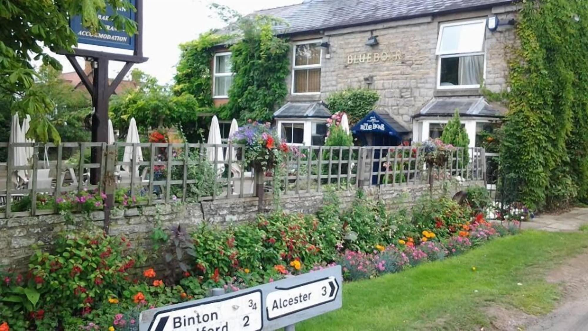 Vista Exterior The Blue Boar Inn