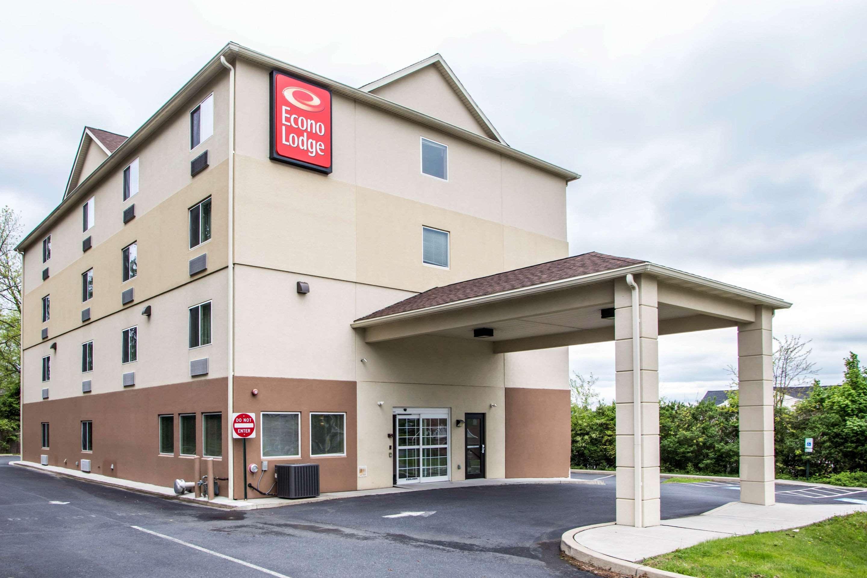 Vista Exterior Econo Lodge Harrisburg - Hershey