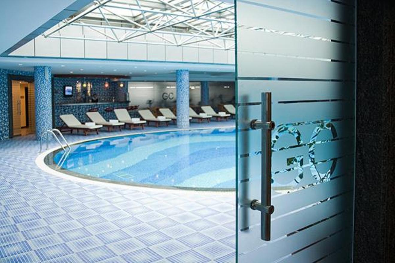 Vista Piscina Golden Coast
