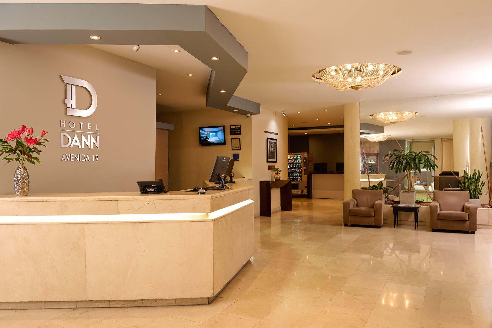 Vista Lobby Hotel Dann Avenida 19 Bogota