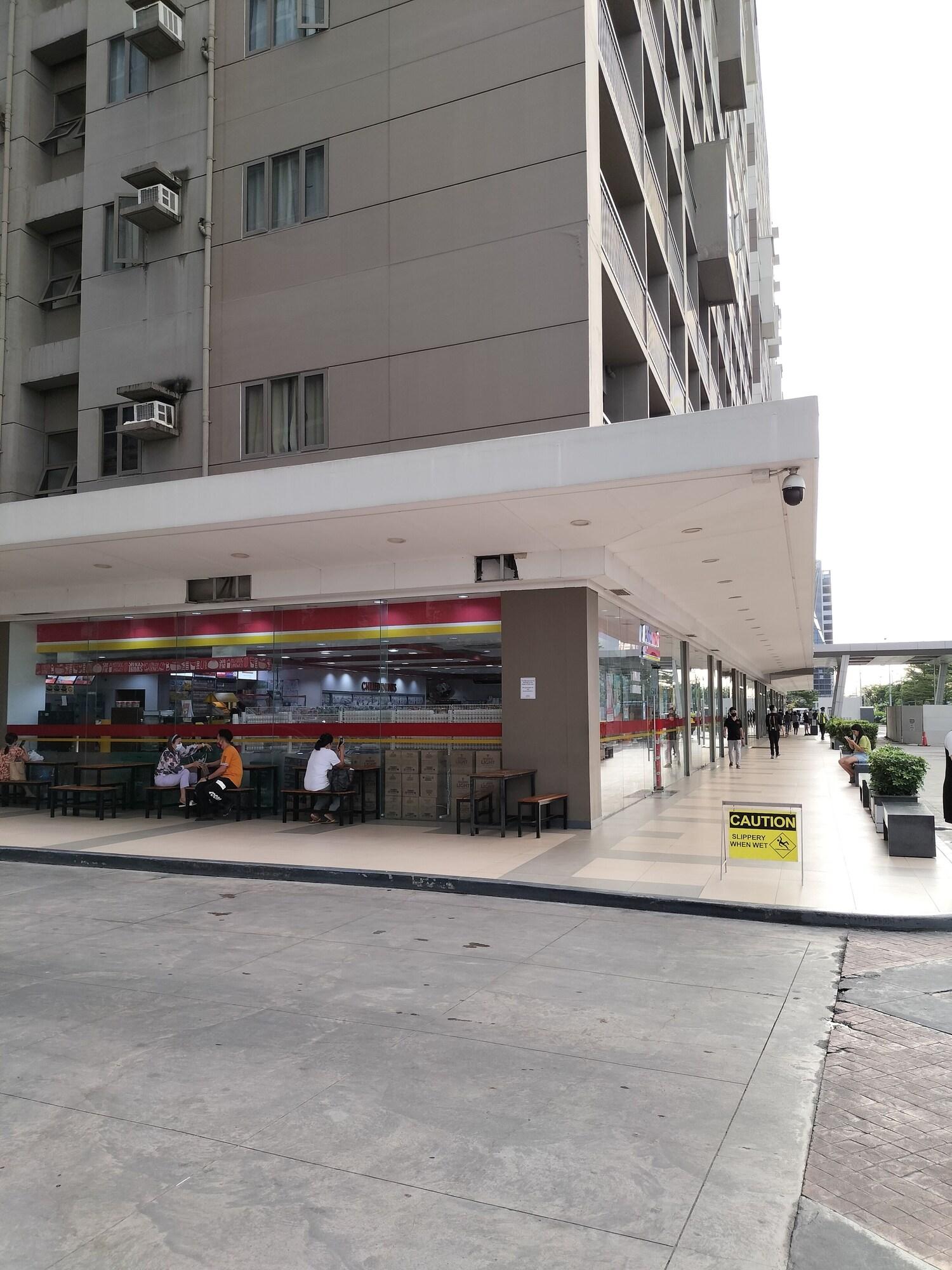 Bar/Salón Shore 2 Residence Tower 2 - 619