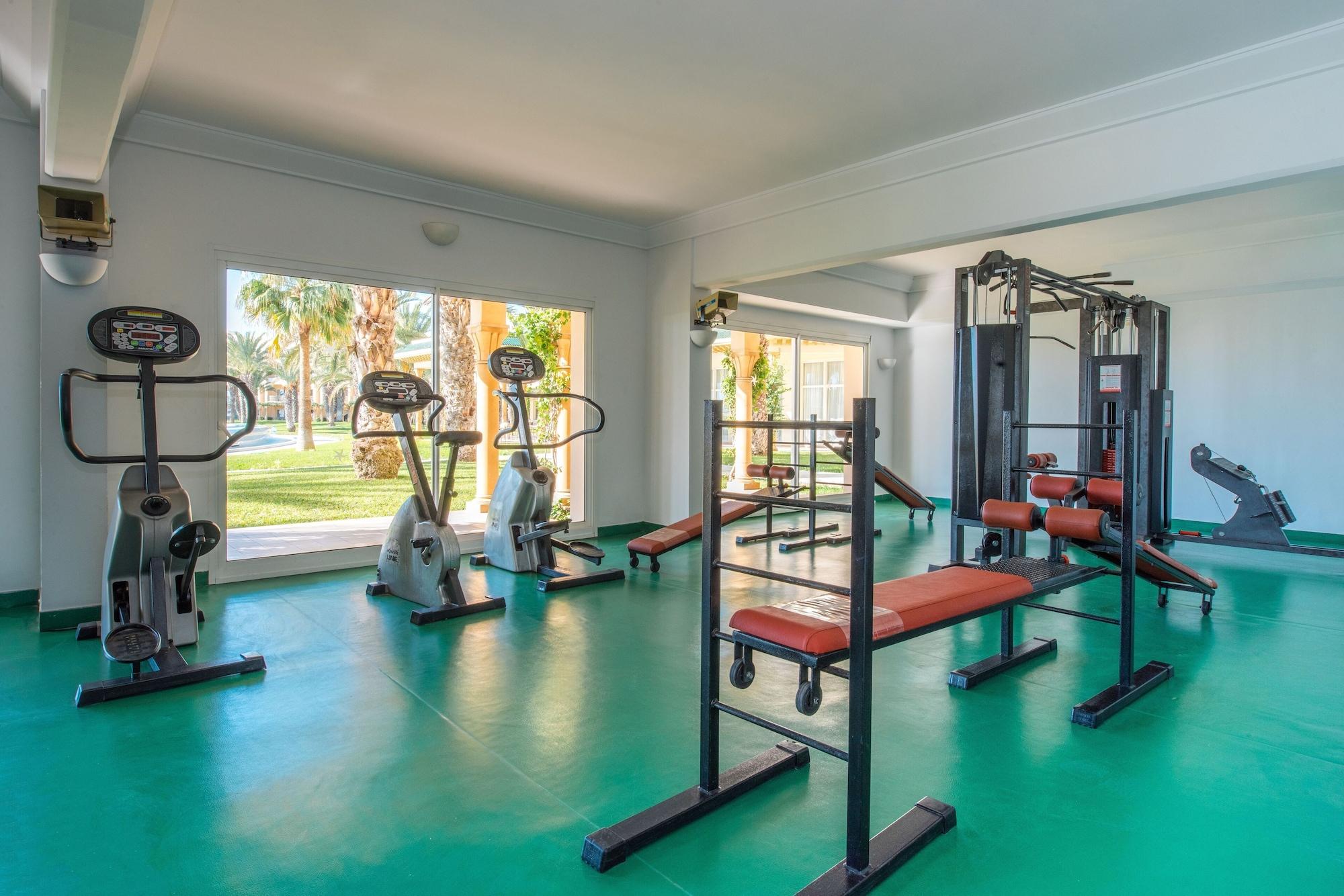 Gimnasio Iberostar Waves Averroes