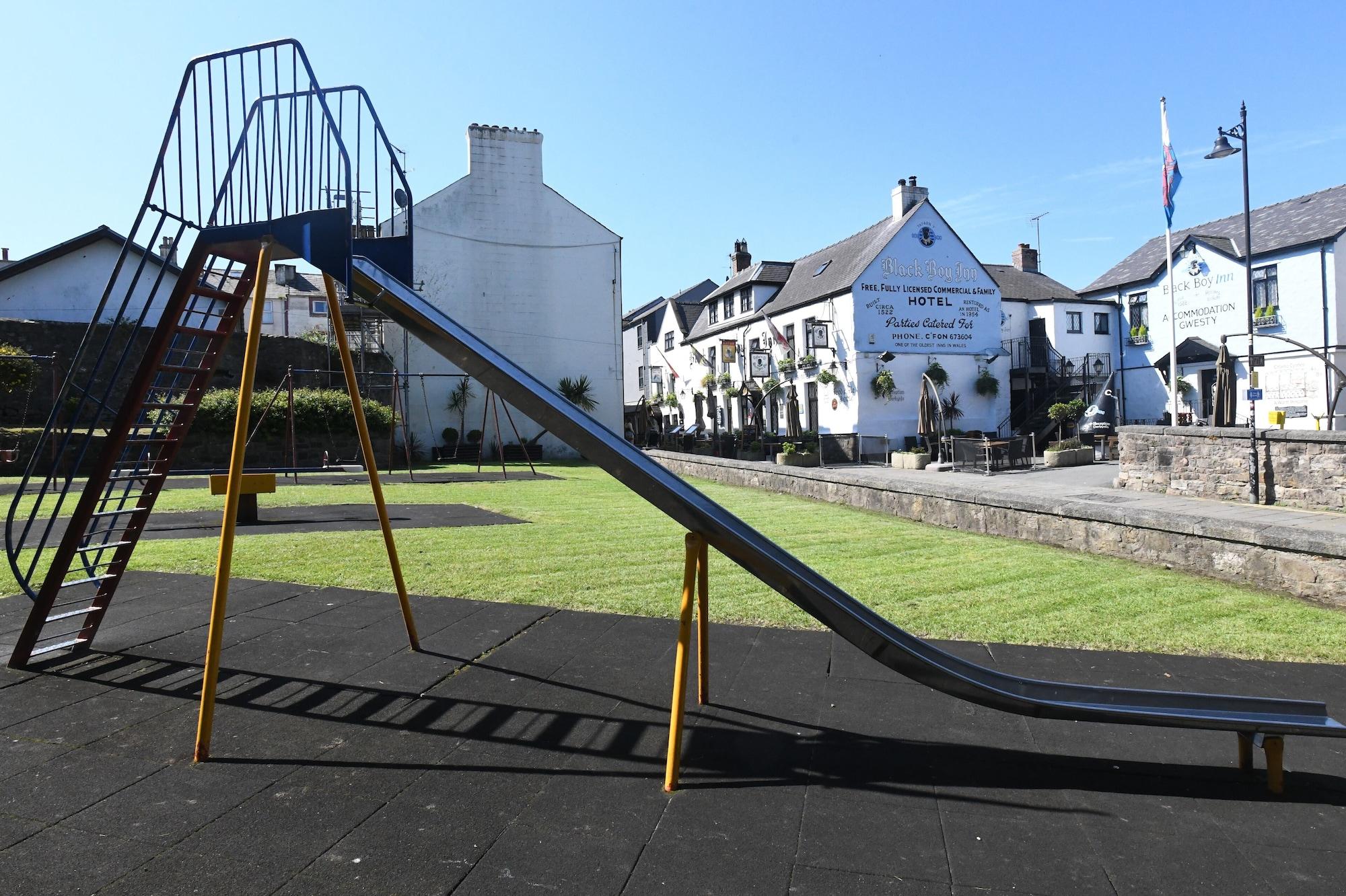 Instalaciones Recreativas Black Boy Inn