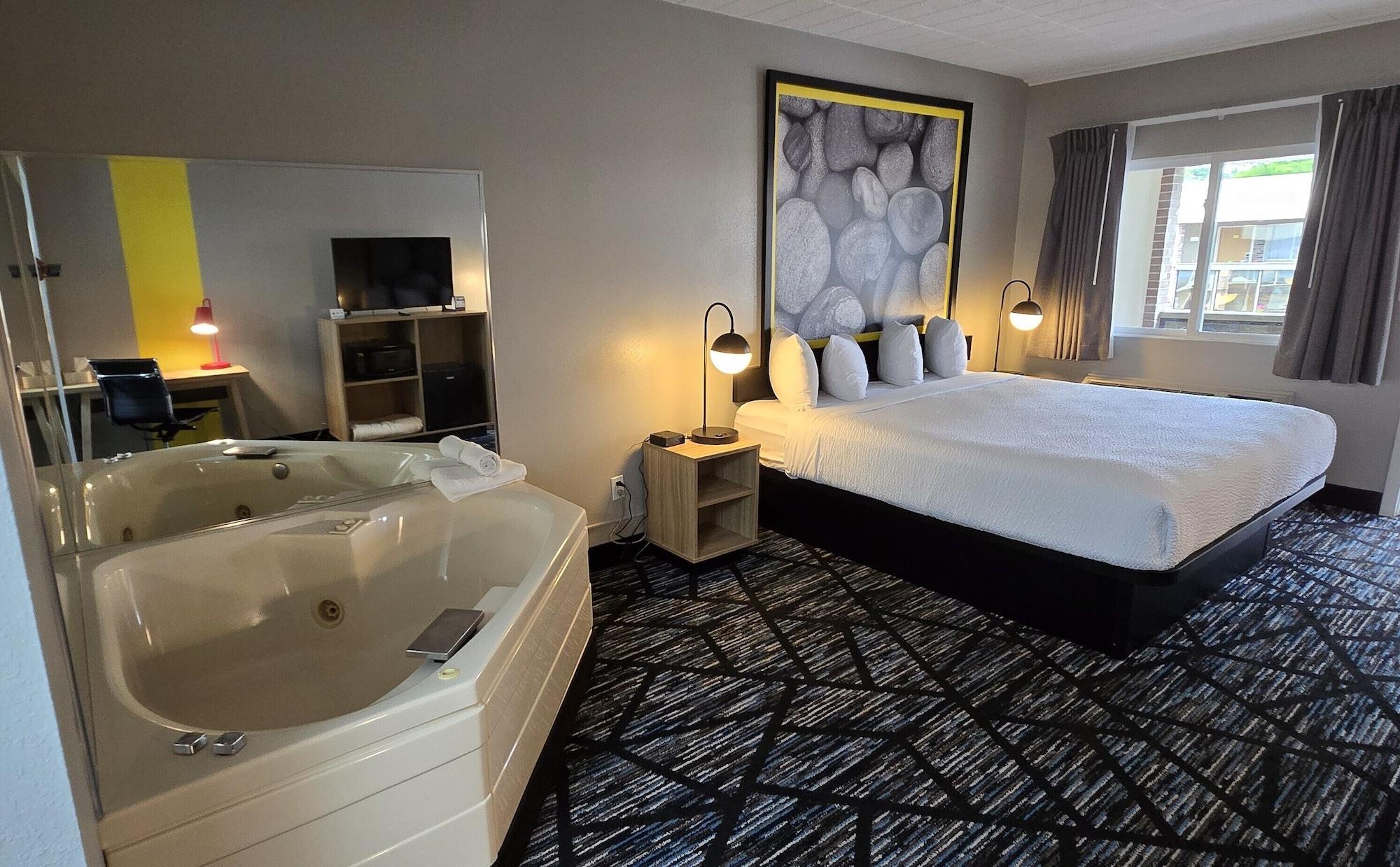 Habitación Super 8 by Wyndham Traverse City