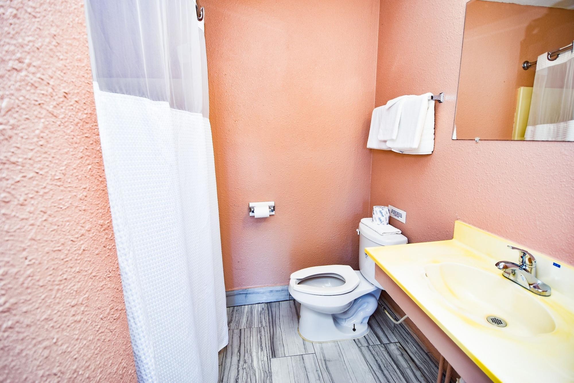 Equipamiento de Habitación Economy Inn Beebe