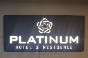 Alojamiento - Platinum Hotel