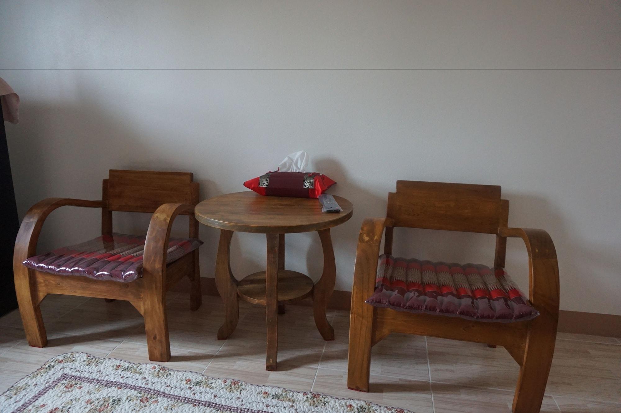 Set de Habitación Maesot Siri Hotel