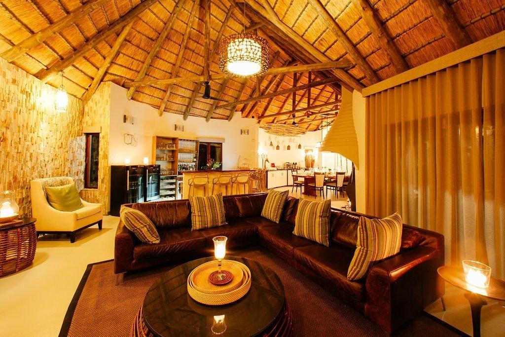 Bar/Salón Tambuti Lodge