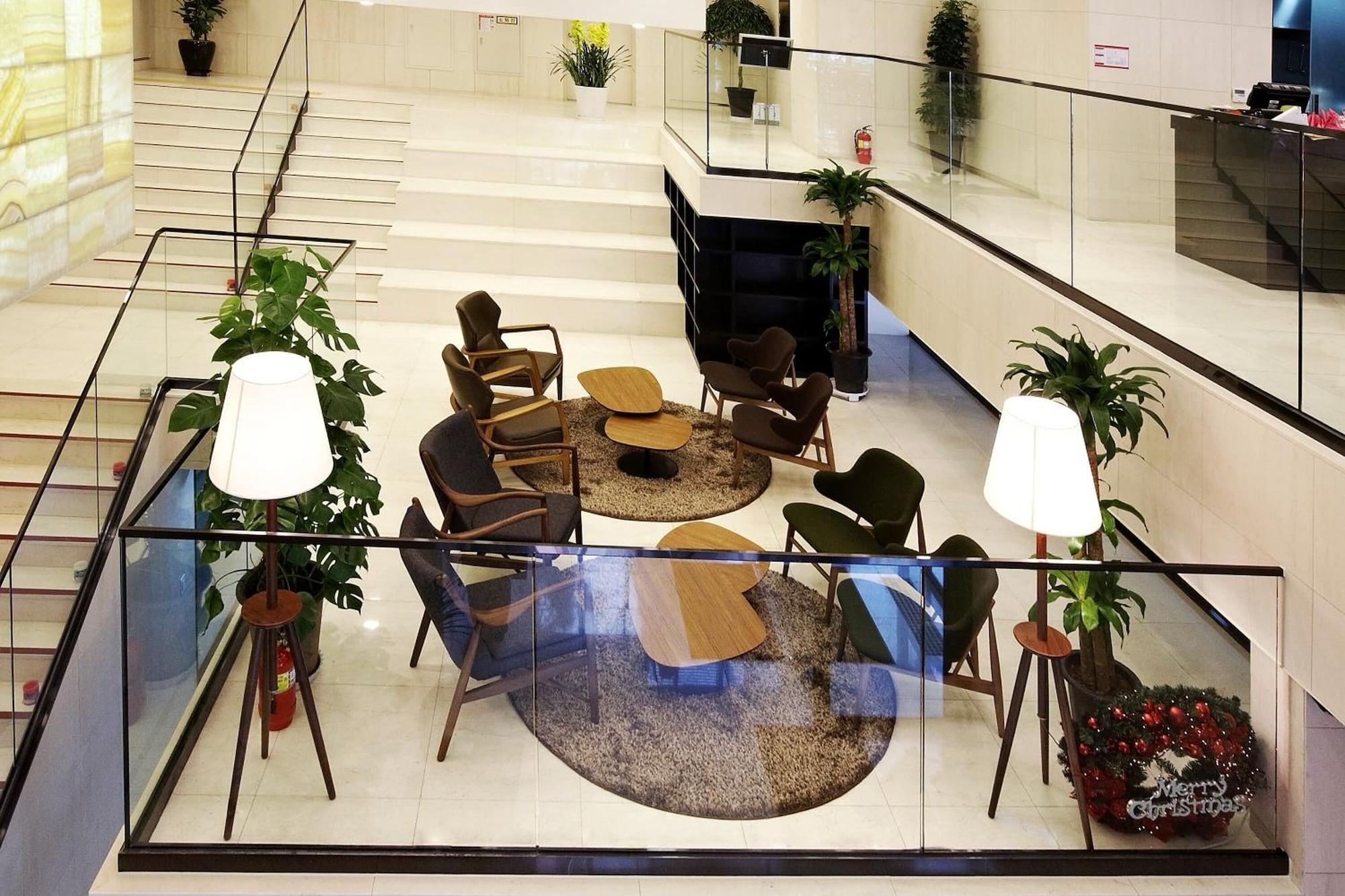 Vista Lobby Urban Boutique Hotel