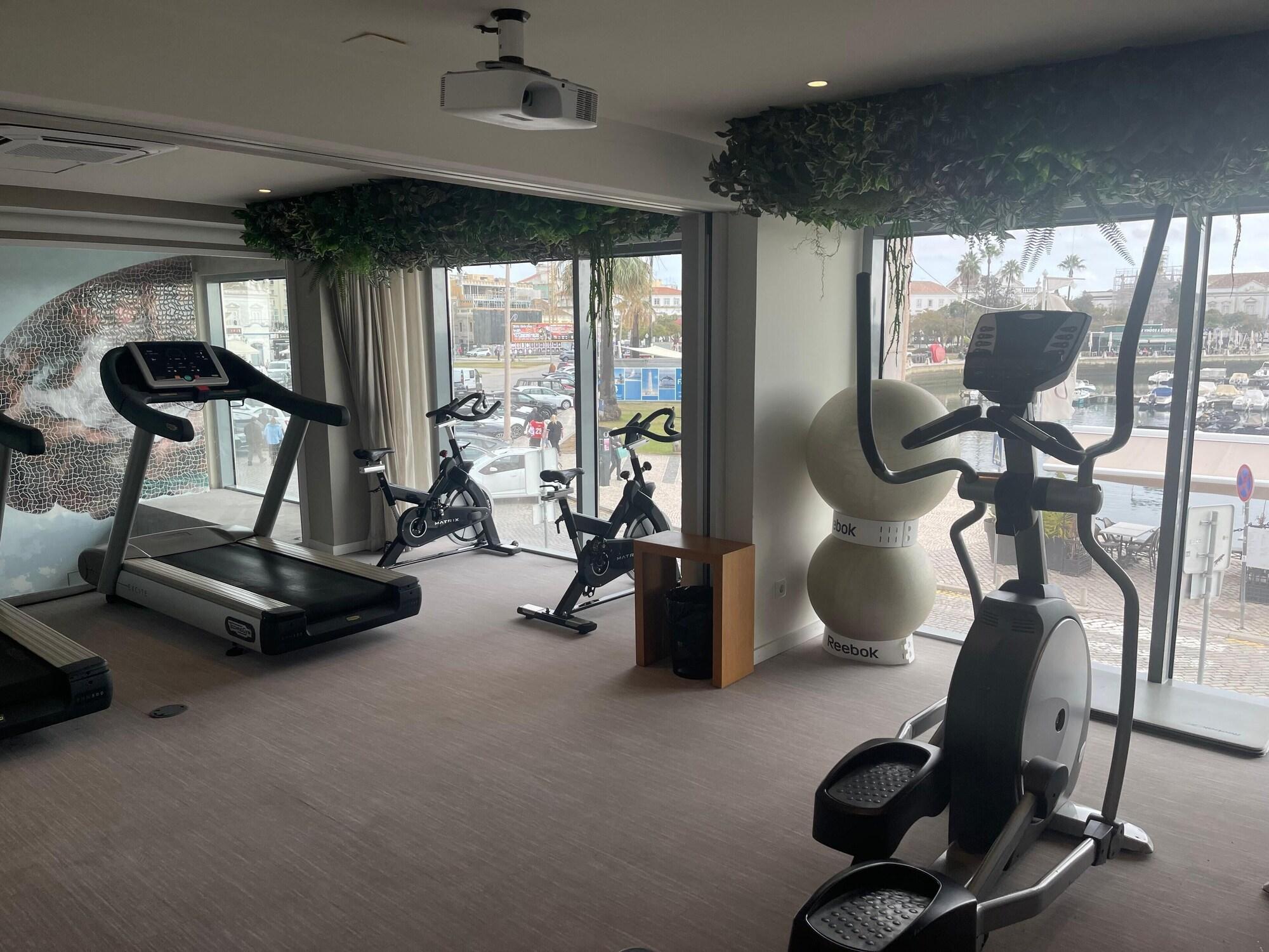 Gimnasio AP Eva Senses