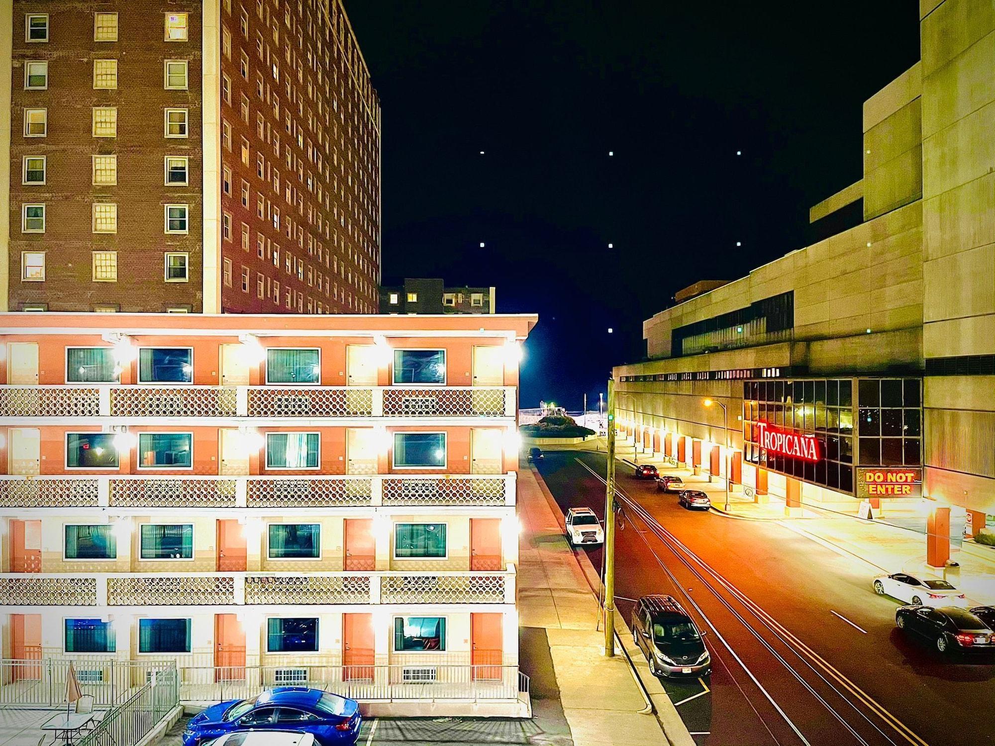 Vista Exterior Clarion Inn