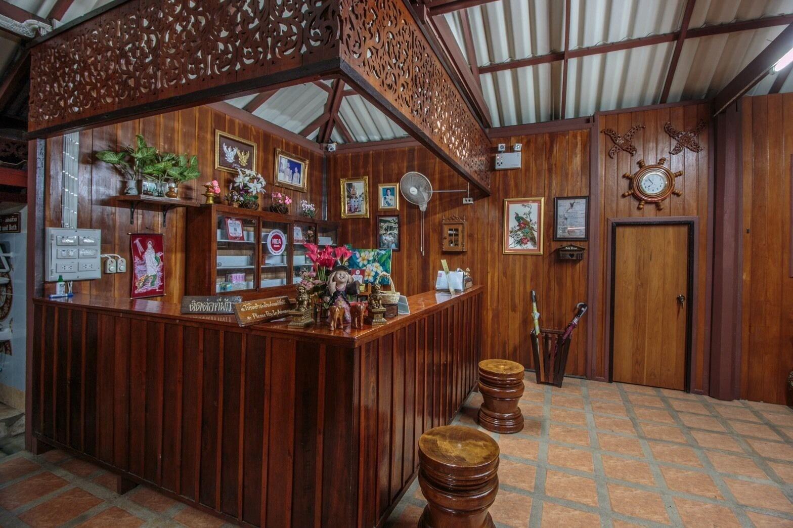 Vista Lobby Mitkhoonyoum Hotel