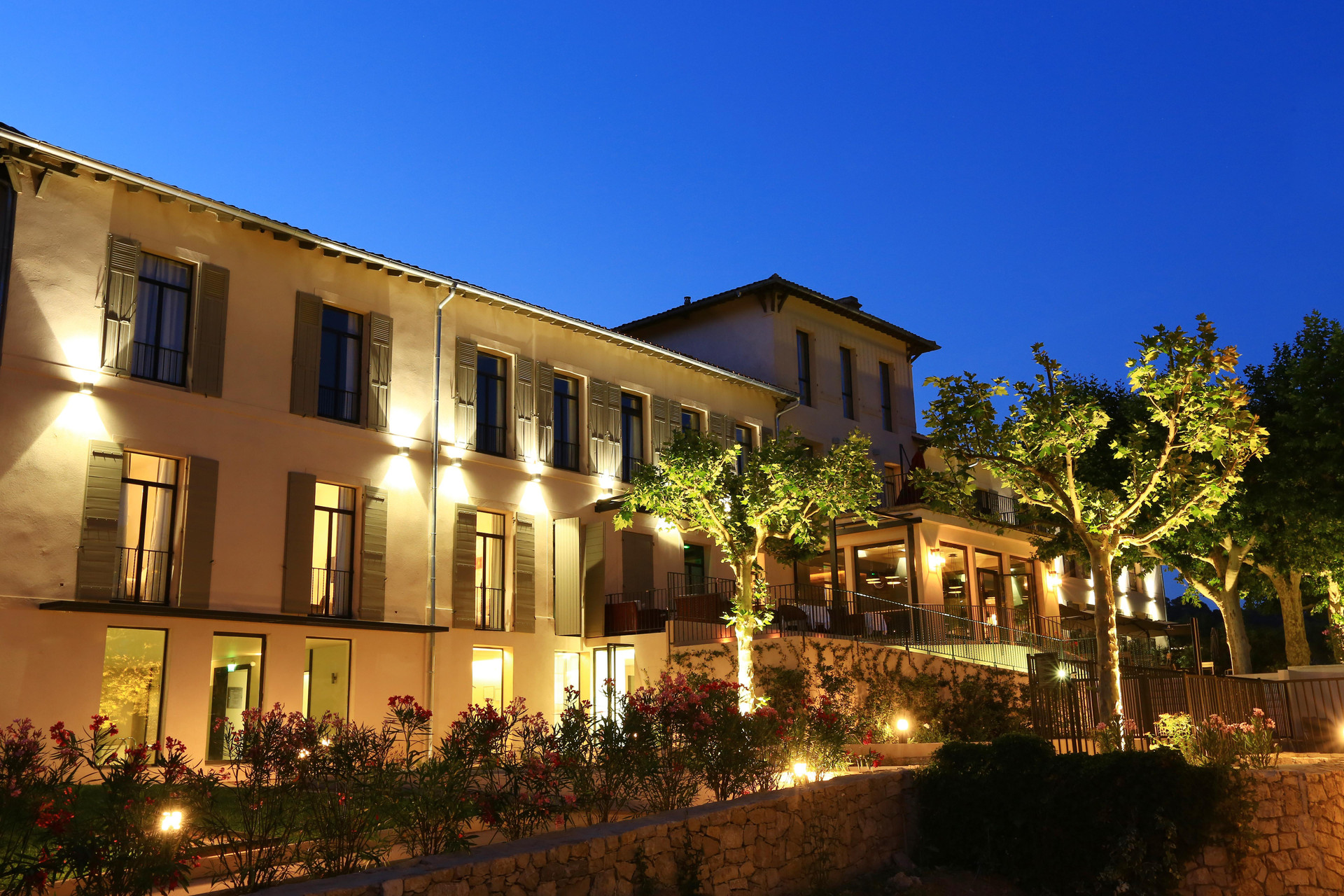 Vista Exterior Les Lodges Sainte Victoire Hotel & Spa