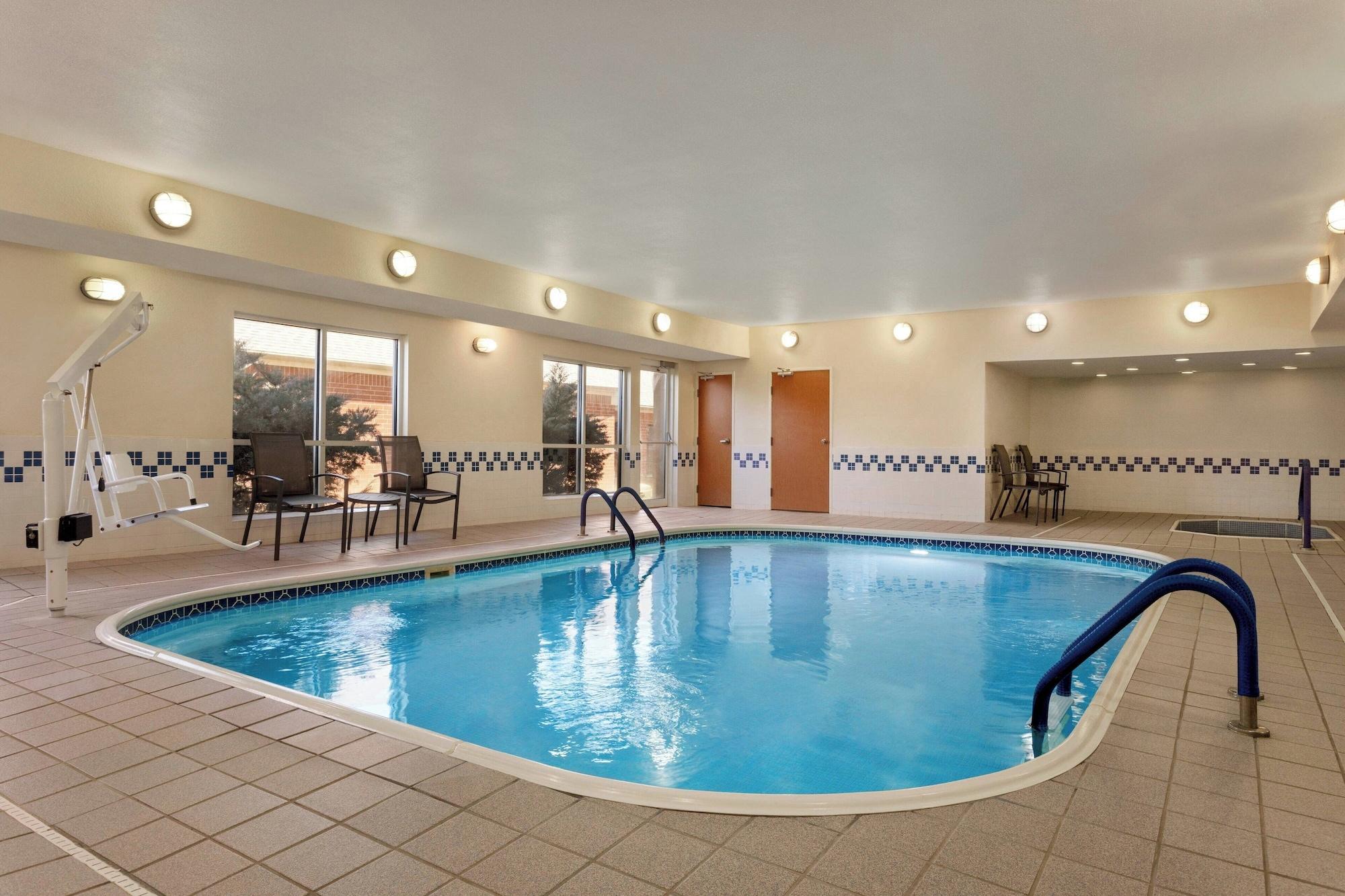 Vista Piscina Fairfield Inn & Suites Stillwater