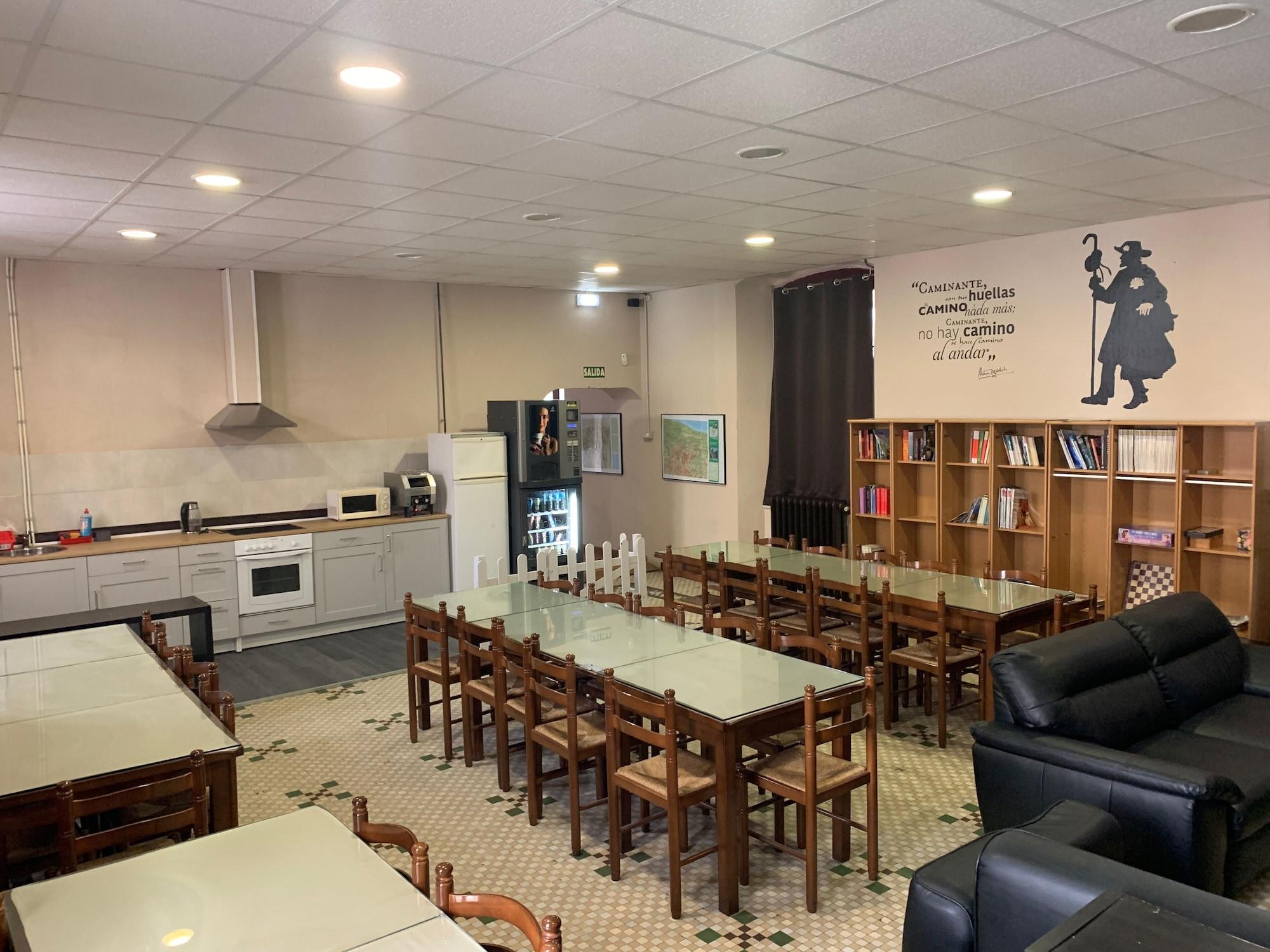 Restaurant Albergue La Estación - Hostel