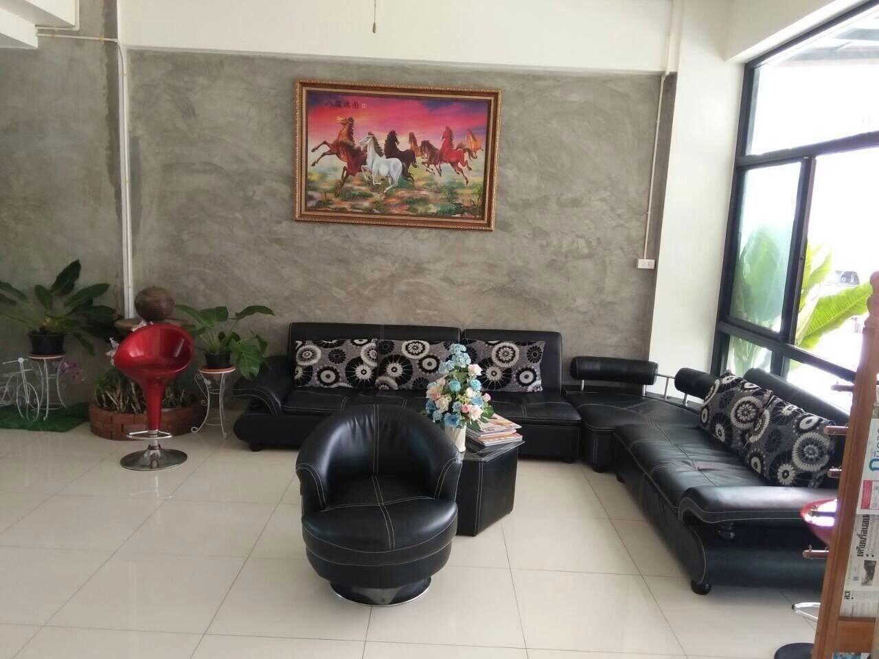 Vista Lobby Pornsiri Hotel Sisaket
