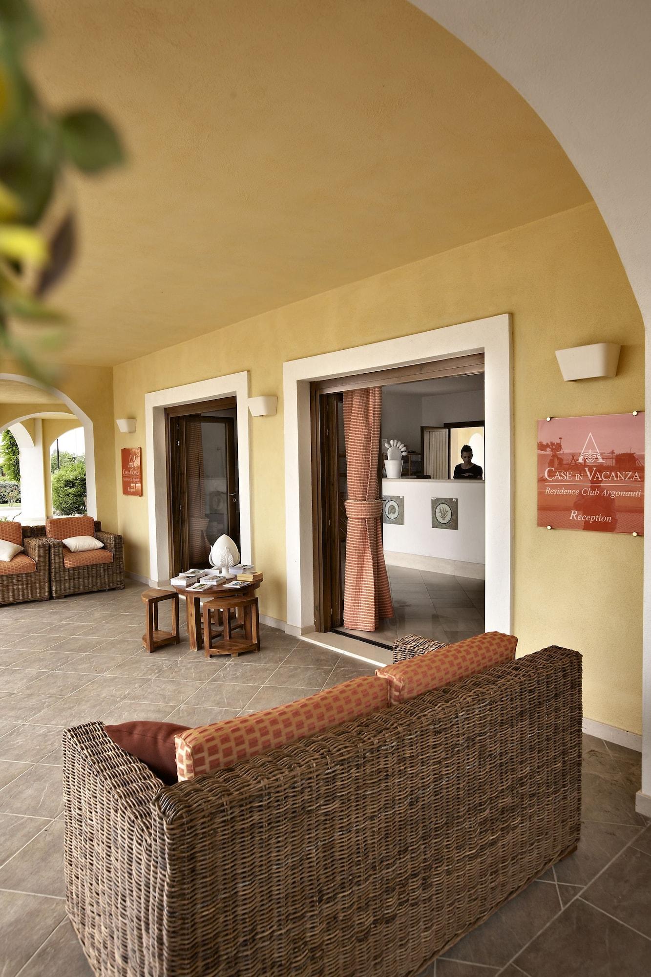 Vista Lobby Agave Apartments