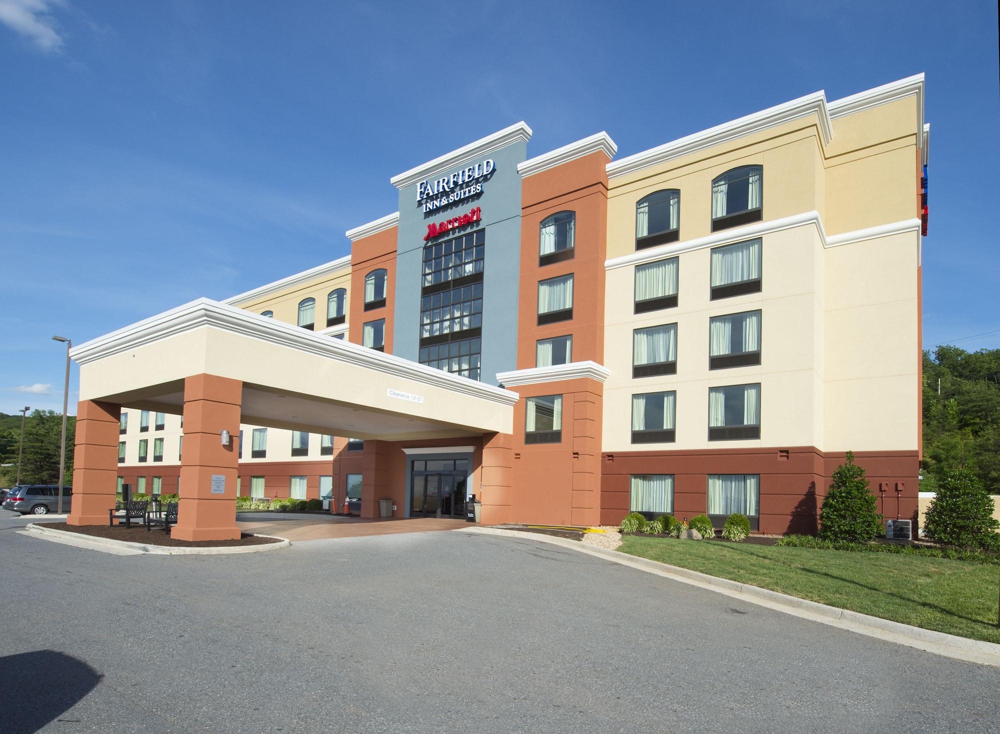 Vista Exterior Fairfield Inn & Suites Lynchburg Liberty University