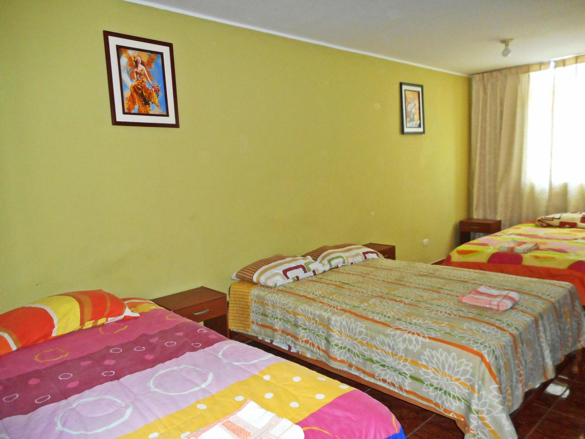 Habitación Hostal Geminis