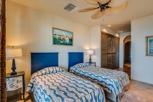 Alojamiento - WINTER REDUCED PRICE! Luxurious Penthouse with Amazing Views!