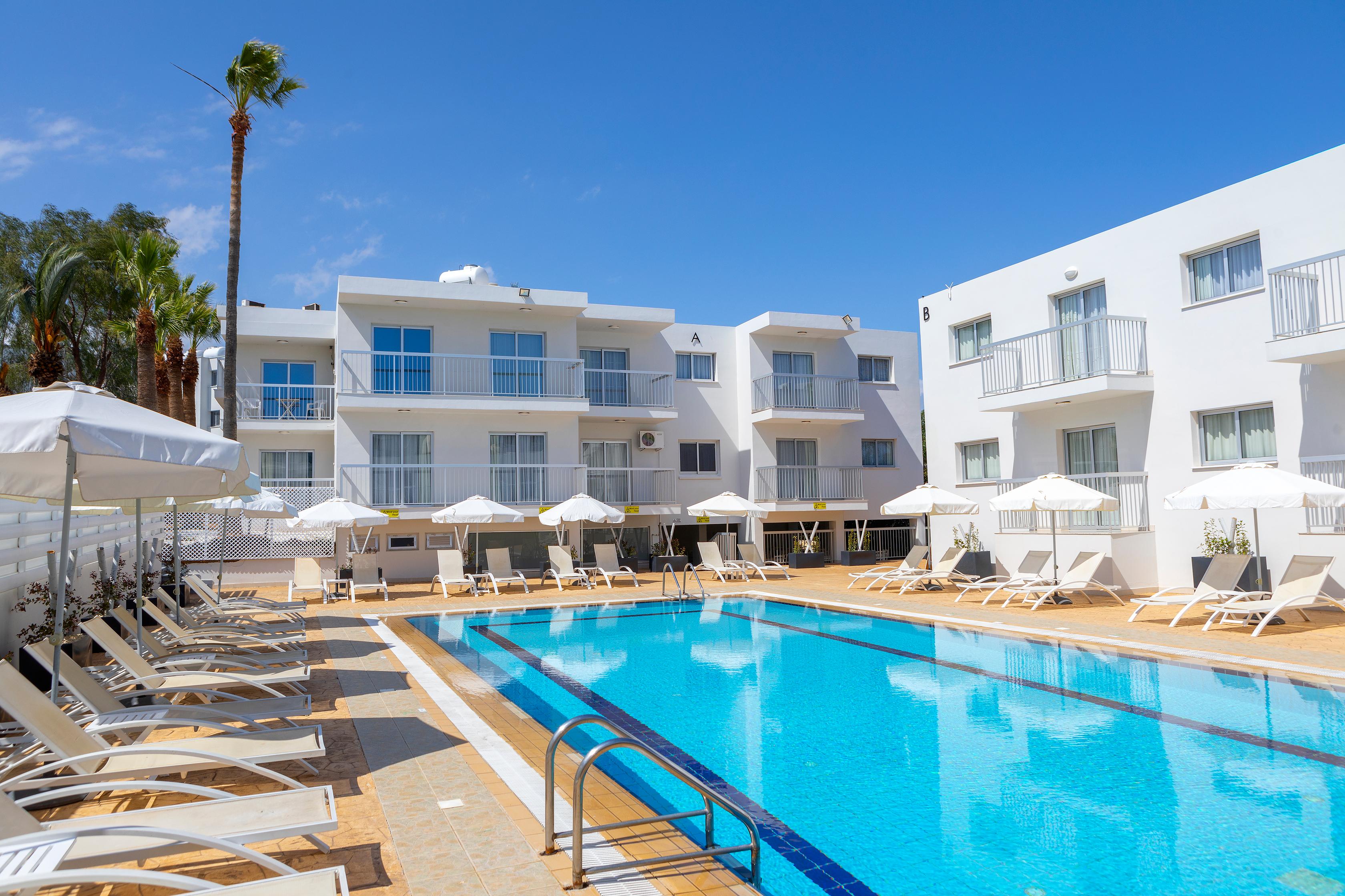 Vista Exterior Mia hotel apartment