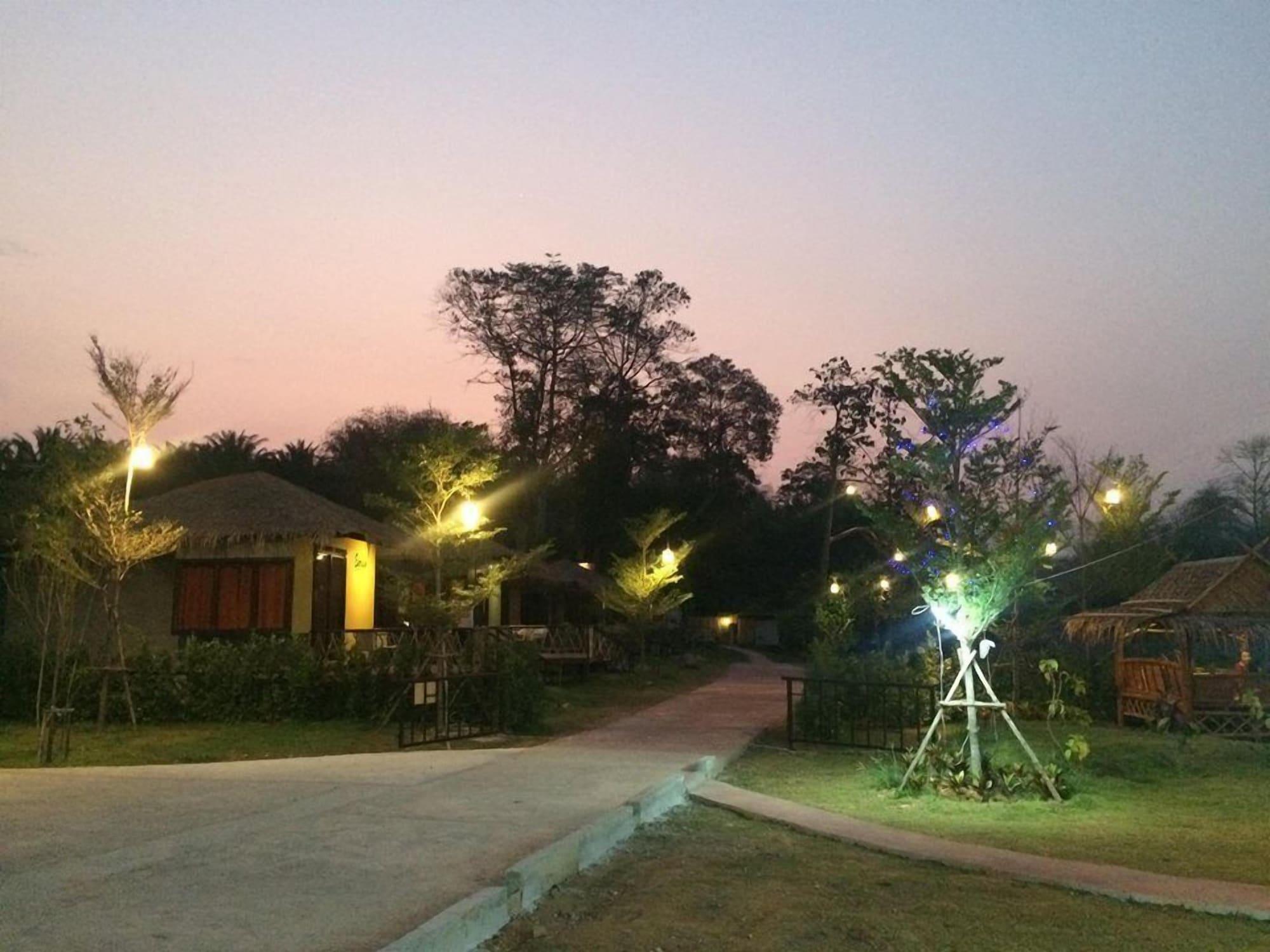 Vista Exterior The Raft Land