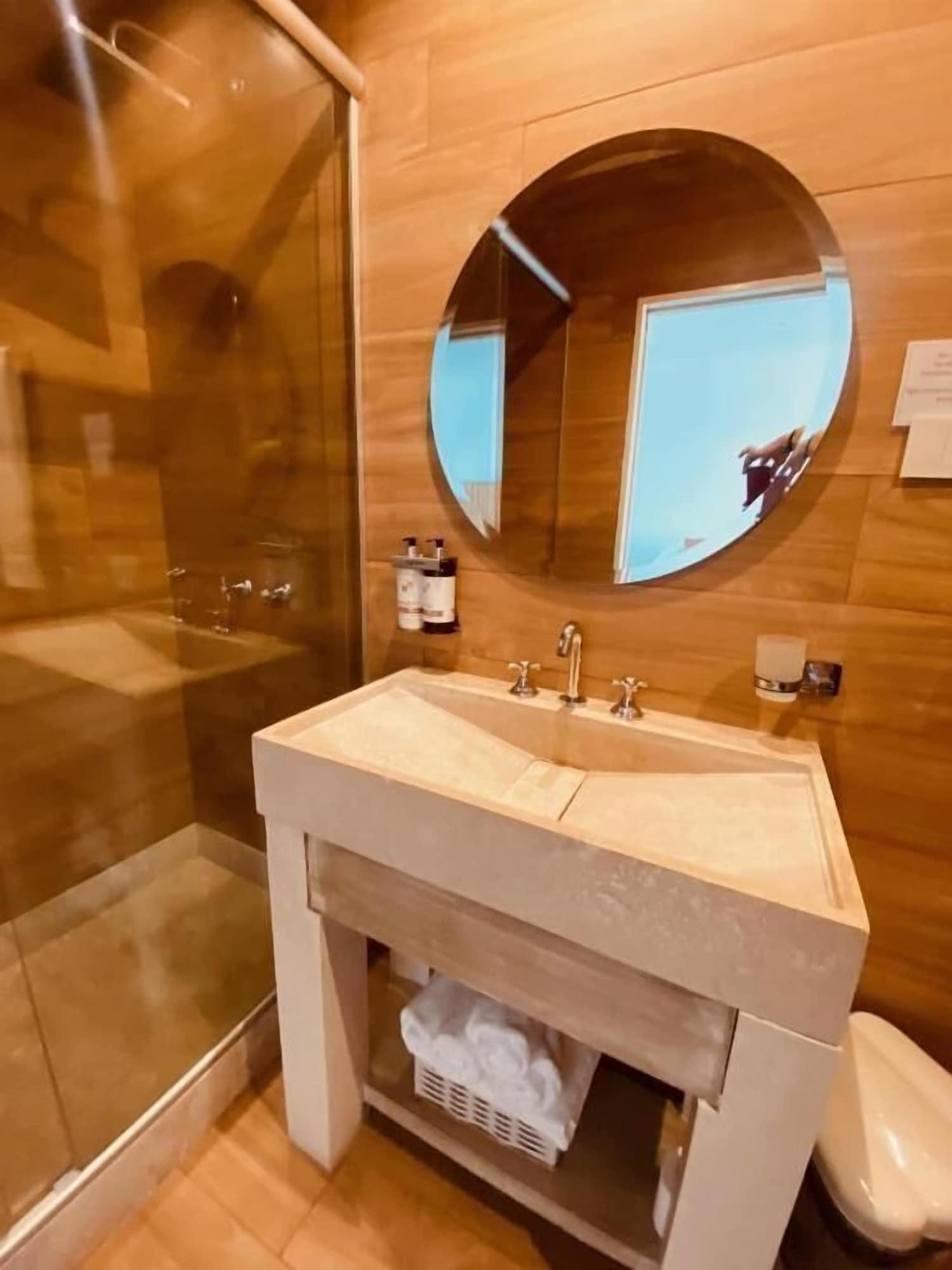 Equipamiento de Habitación Tigre Urban Suites