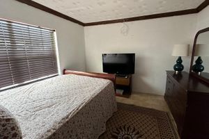 Alojamiento - Hidden Gem 2 Bedroom Apartment Coral Harbor Canal in walking distance to beach