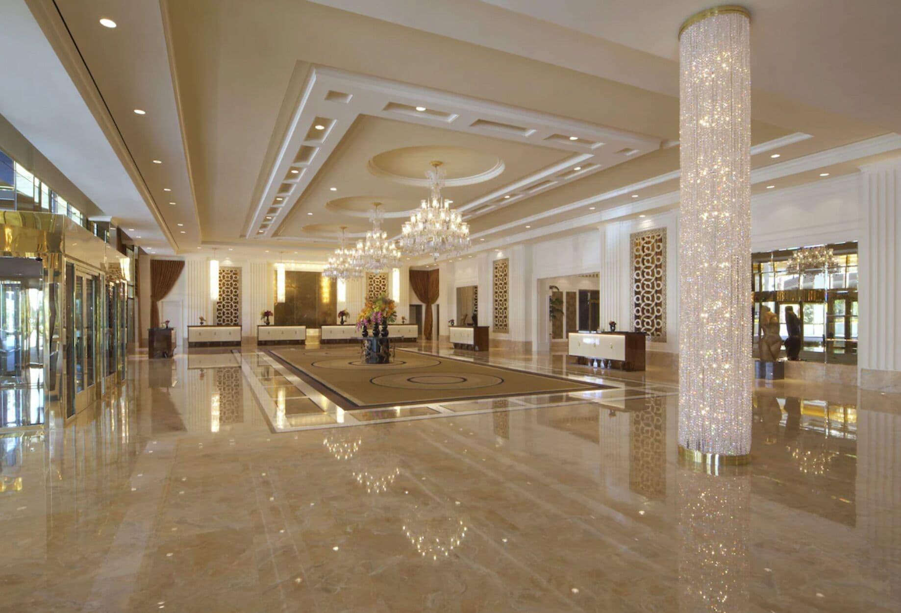 Vista Lobby Trump Condo Hotel in Vegas