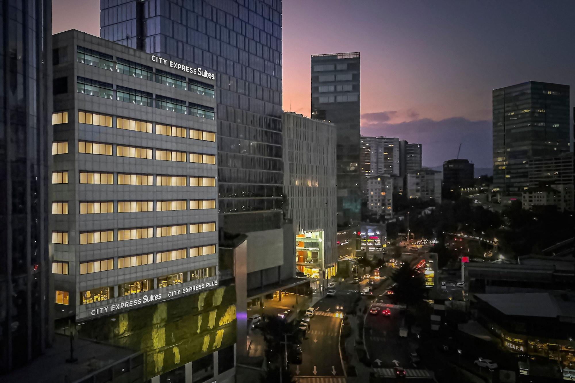 Varios City Express Plus by Marriott Ciudad de México Santa Fe