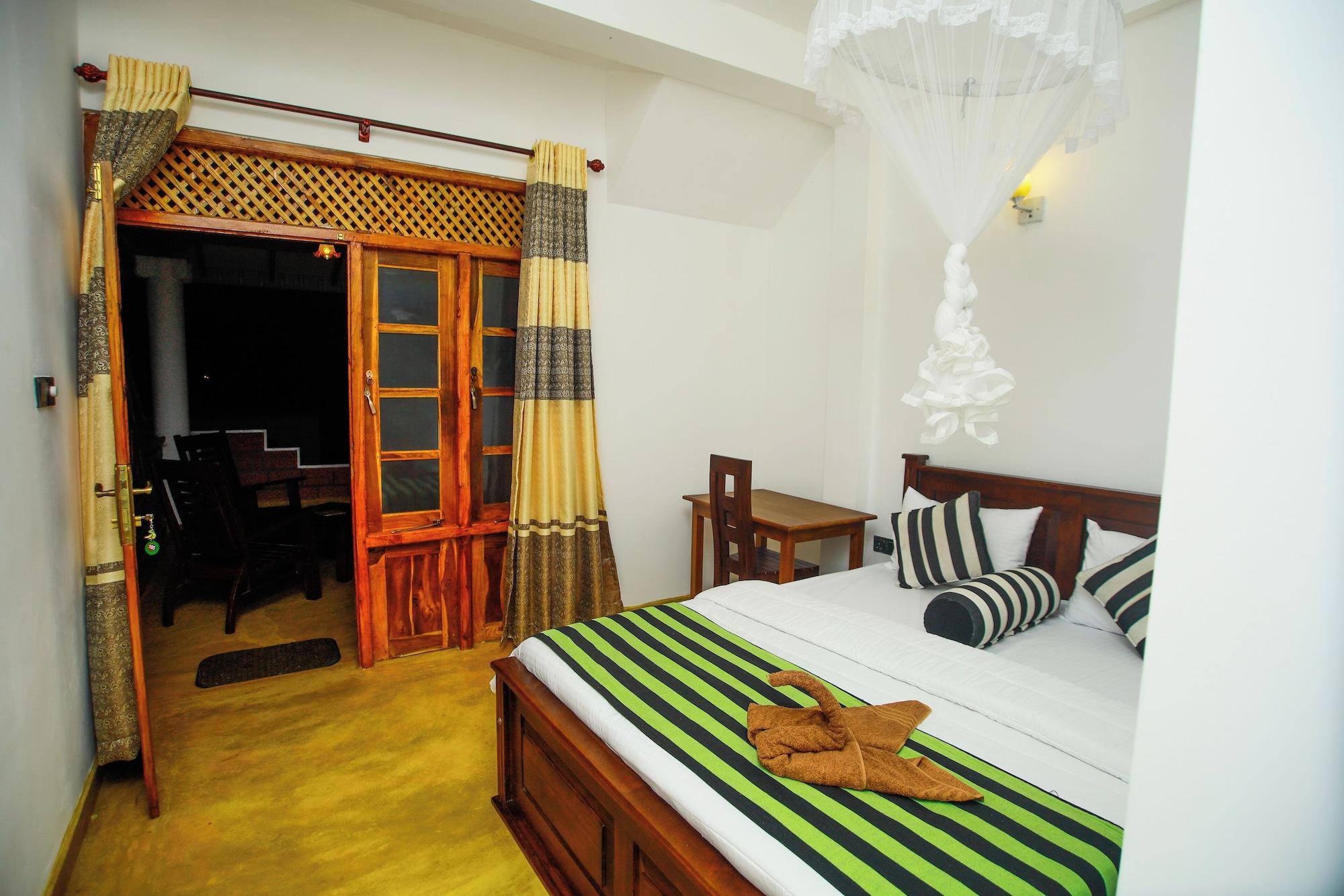 Varios Dinaro Guest